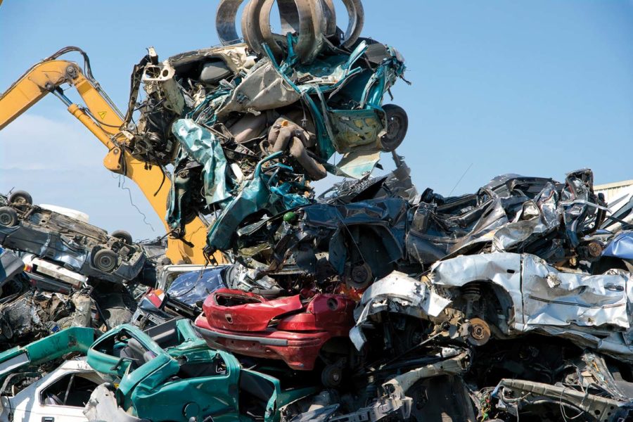 Seguridad laboral en la gestión de residuos peligrosos de automoción