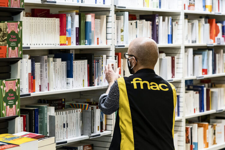 Fnac premia el compromiso de sus empleados