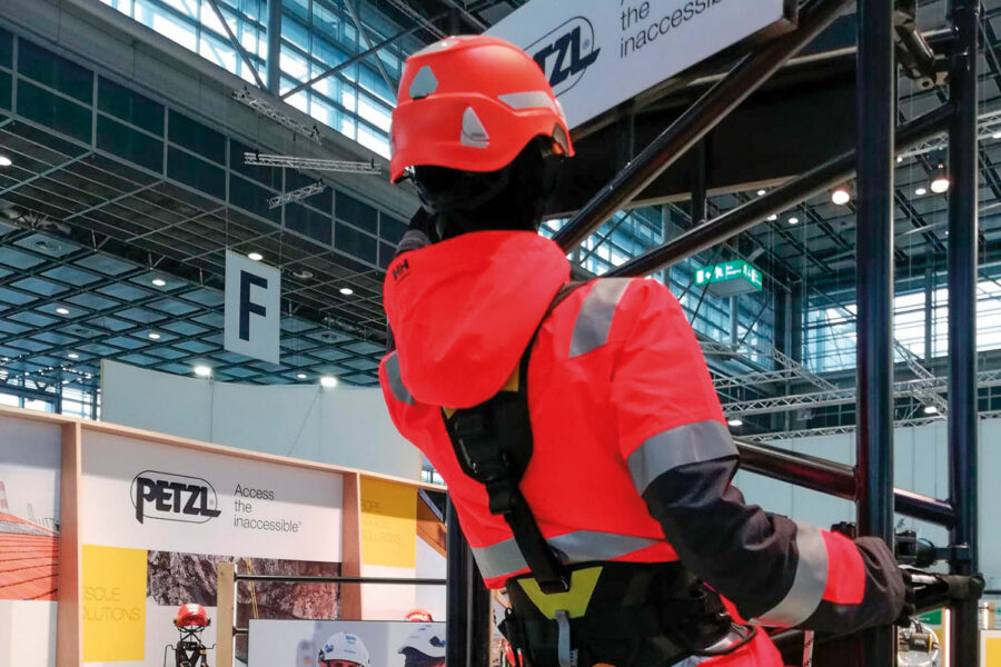 Petzl en feria A+A 2021.