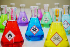 Image-CLP-SGH-avec-produits-chimiques