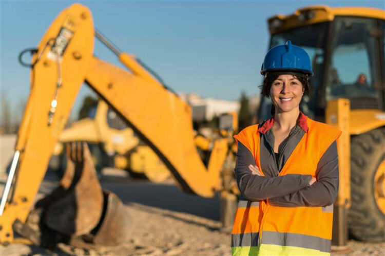 Mujer-profesional-de-la-construcción-(002)